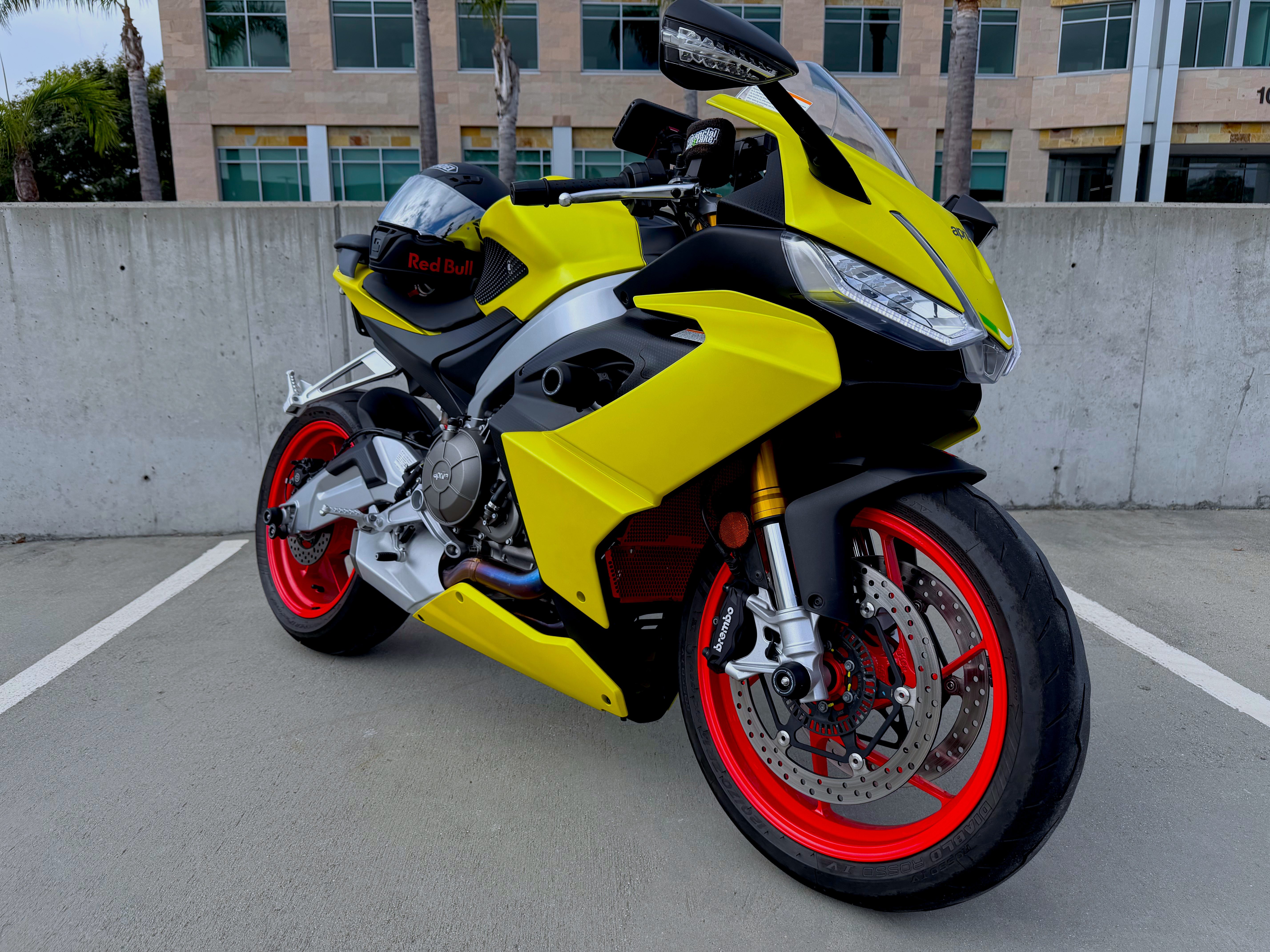 2023 Aprilia RS660